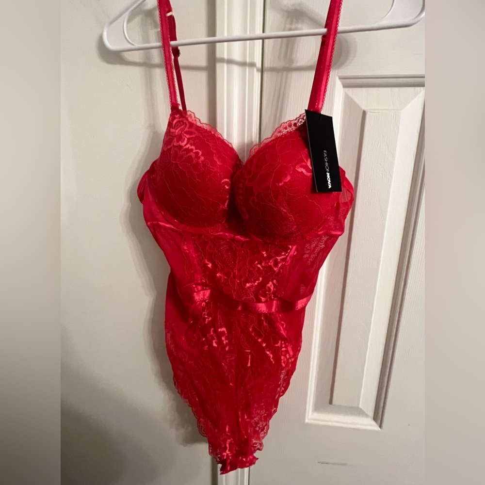 NEW Fashion Nova Sexy Lacy Bodysuit/Teddy